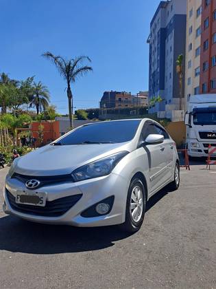 HYUNDAI HB20S 1.6 COMFORT STYLE 16V FLEX 4P AUTOMÁTICO
